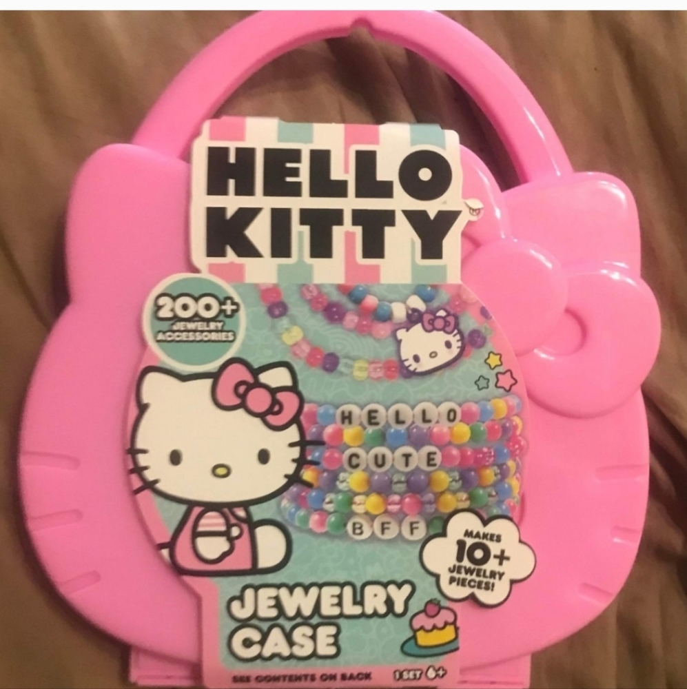 HELLO KITTY JEWELRY CASE N HELLO KITTY PLUSH